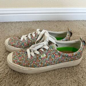 Cariuma OCA Low, Cottage Floral, 8 women’s